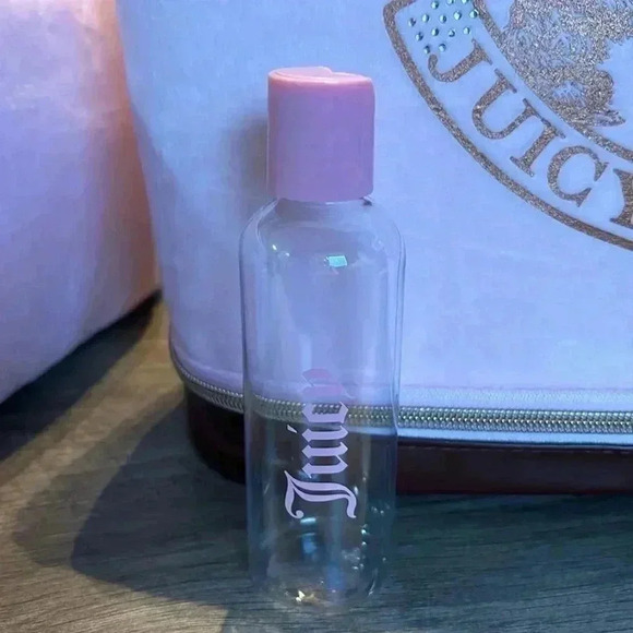 Juicy Couture Cosmetic Makeup Travel Bag Bundle Pink Velour NWT - Picture 7 of 7